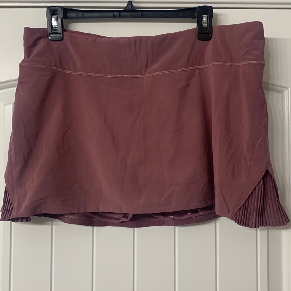 Lululemon Play off the Pleats Skirt- size 12 R